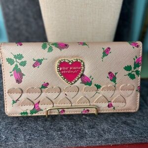 Betsey Johnson Floral BiFold Wallet EUC